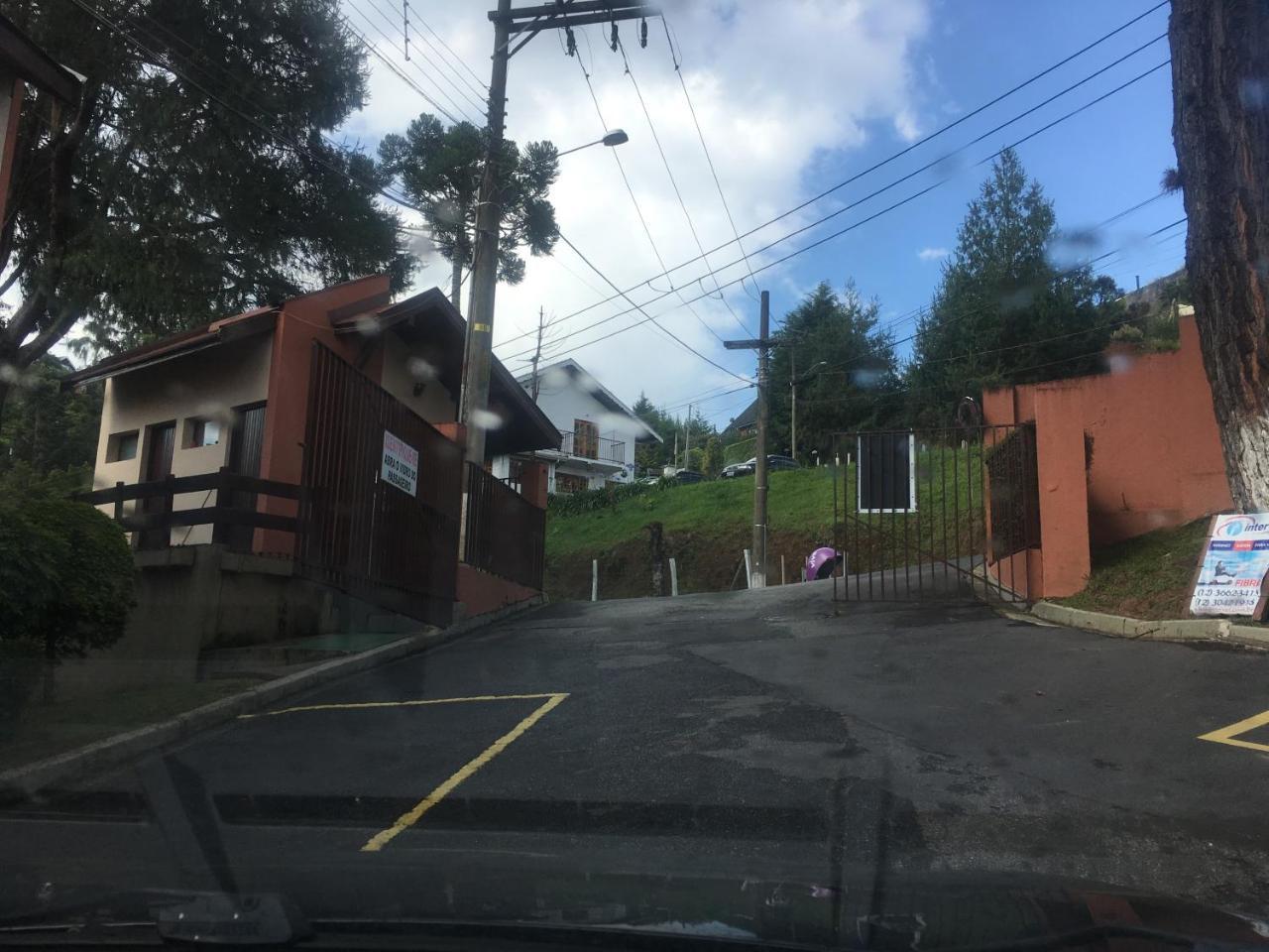 Aqui A Vida E Bella Apartment Campos do Jordão Екстериор снимка